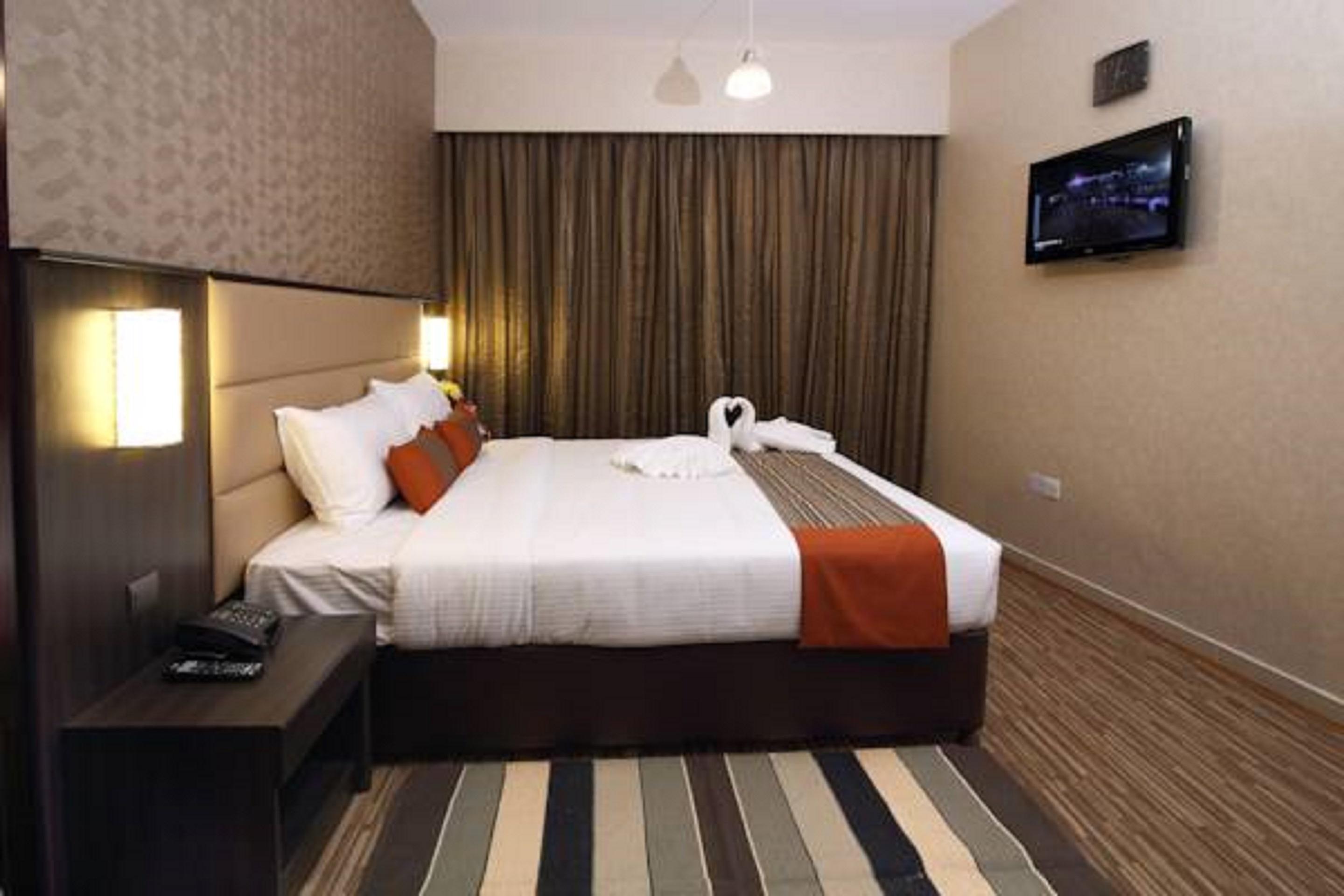 Florida Al Souq Hotel Dubai Exteriör bild