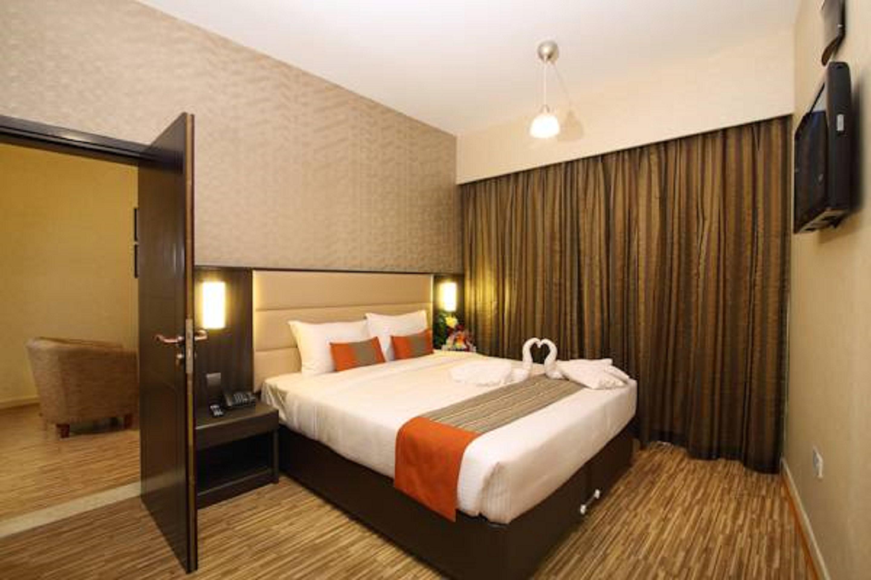 Florida Al Souq Hotel Dubai Exteriör bild